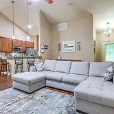 Spacious Yard! Navarre Home in Quiet Neighborhood