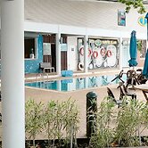 Mamutik Island Lodge
