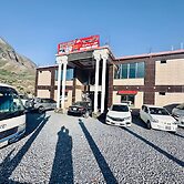 Eagle Resort Hotel and Restaurant