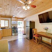 Golf & Hike: Cobb Mountain Cabin in Scenic Forest!