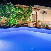 Sinani Villa - Garden Oasis With Private Pool