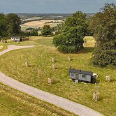 Quercus Redwood - Sleeps 4 - From 375 Per Night