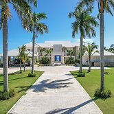 Stunning 6BR Villa With Ocean View in Cap Cana