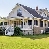 < 1 Mi to Boat Ramp: Coastal Virginia Hideaway