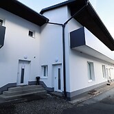 Pöckau 32 Smart Rooms Self Check In