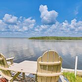Pools, Boat Ramp & More: Cottage in Virginia Beach