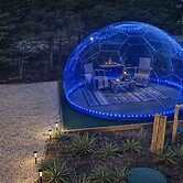 Beach Plum Manor 4 Bed 2 Bath with Stargazing Dome Home across from Be