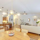 3 Mi to Escambia Bay: Home w/ Deck & Private Yard!