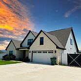 5 bedroom house near COTA AUS