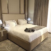 Seasons hotel suites