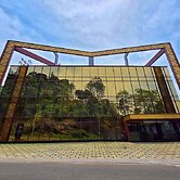 Serene Horizon Resort