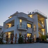 Viroga suite apartments