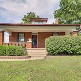 14 Mi to St Louis: Dog-friendly Columbia Home