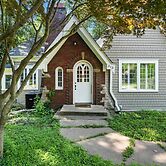 Charming Manville Heights Cottage Retreat 3 Bedroom Home