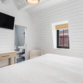 Block Island Bunk House