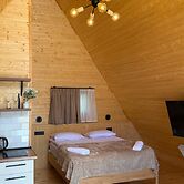 Mestia POV Luxury Cabins