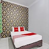 OYO 92287 Hotel Aji Mantoro