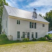 Explore Coastal Maine! Cozy Apt w/ Yard & Garden