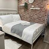 manchester modern signature studio