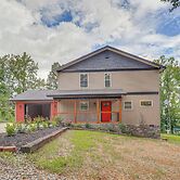 Private Hot Tub: Serene Family Home in Sevierville