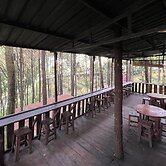 Alas Pacet by TwoSpaces Mojokerto