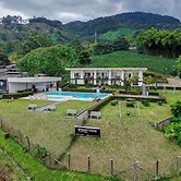 Best View Aparta Hotel