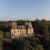 Stay at the Chateau- Studio 2P- With Pool and Park