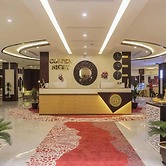 Golden Night Hotel