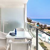 Oceanfront Gem w/ Balcony, Pool, Hot Tub & Carbon Beach Access Bluewat