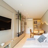 Modern 2BR Apt Close to the Beach Stl0702