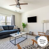 1 King 2 Queens Garage Yard Washer Dryer