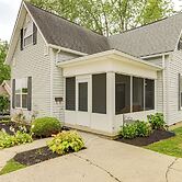 Modern Comfort Near Columbus: Home w/ Yard & Porch