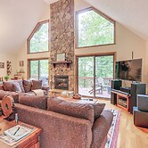 Great Cacapon Mtn Cabin w/ Private Hot Tub + Views