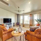 Panoramic Views: Spacious Home in Cedar City!