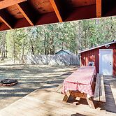 < 2 Mi to Trinity Lake: Norcal Getaway w/ BBQ