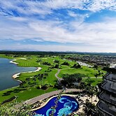 Forest City Golf Villa by A & Home Party