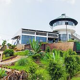 Lewi Resort Bonga