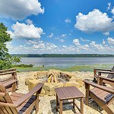 River Views + Wraparound Deck: Dubuque Getaway