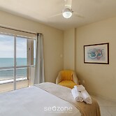3BR Beachfront apt w/ sea View Cet802
