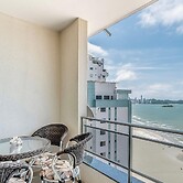 Cozy 3BR apt W/balcony sea View Cet1702