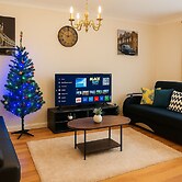 House - Sleeps 7 - Pet Friendly - Garden - Parking