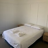 The Happy Pelican Harrington Hotel