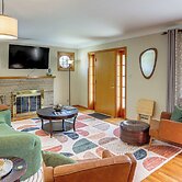 < 1 Mi to Dtwn Tiffin: Home w/ Outdoor Space!