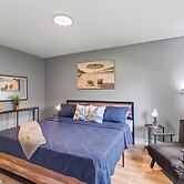 Spacious Apartment with Free Parking