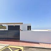 Apartment With Garden and BBQ in Tenerife