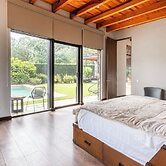 Pedacito de Lago - Lakeview Home