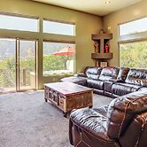 5 Mi to Powder Mtn: Tuscan Mountain Retreat