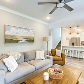 Walk to Lake Martin: Water-view Retreat w/ Deck!