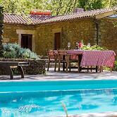 Liiiving in Caminha Oak Tree Chill House