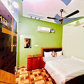 HOTEL BHAGWATI PALACE